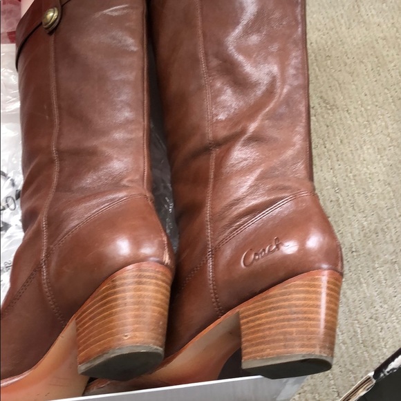Gorgeous Leather Coach boots - Picture 3 of 3